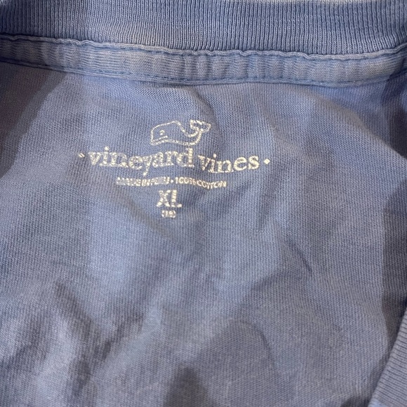 ⭐️ Vineyard Vines Blue Crew Neck Short Sleeve Tee - Picture 3 of 5